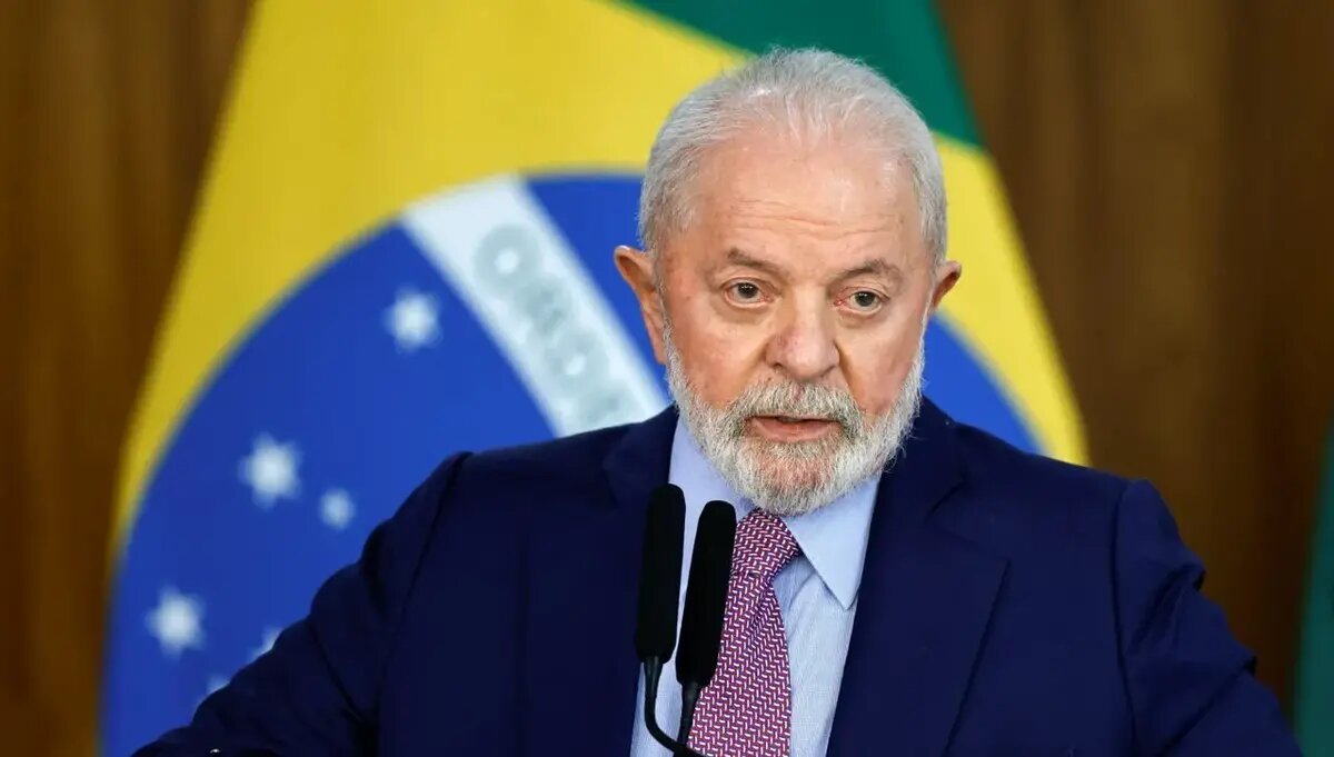 ببینید |  لحظه جالب برخورد رئیس جمهور برزیل با  رئیس سازمان بهداشت جهانی در نشست گروه G20