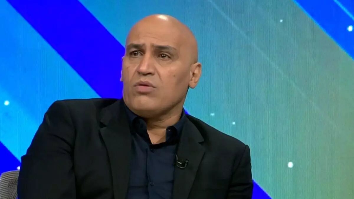 ببینید | ماجرای بدهی فتحاللهزاده به منصوریان: پول نداشتم تلویزیون دفترم را وسط جومونگ ... ببینید | ماجرای بدهی فتحاللهزاده به منصوریان: پول نداشتم تلویزیون دفترم را وسط جومونگ ...